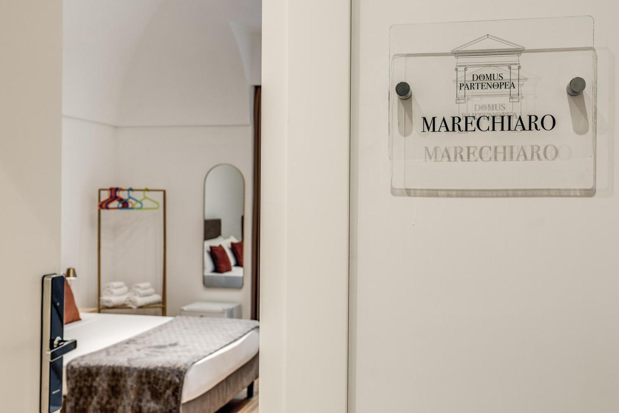 Domus Partenopea Naples Exterior photo